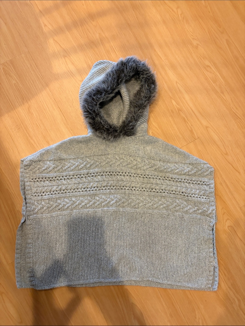 Cozy Gap Kids Cable-Knit Poncho Size S
